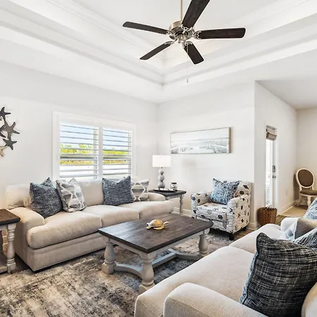 On Seabatical In Windmark Resort! - Bikes, Walk To Beach, Pool, Beach Gear, Golf Cart Avail!